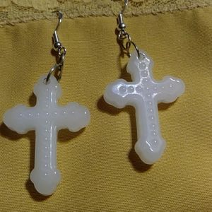 NWT-**SALE** Wh. JADE CROSS EARRINGS S.S.